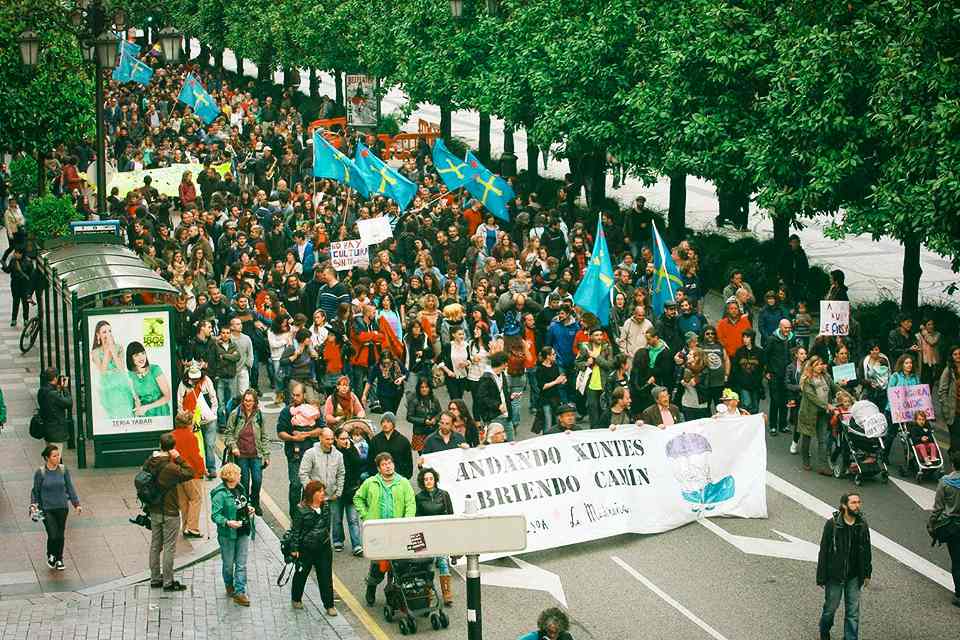 Street protest for La Madreña
